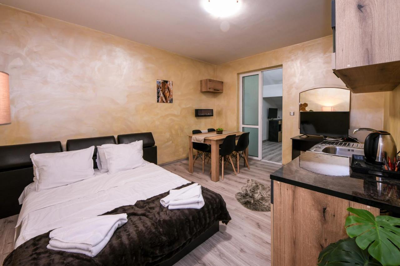 Family Hotel Ski Lift Hotel Bansko Exterior photo